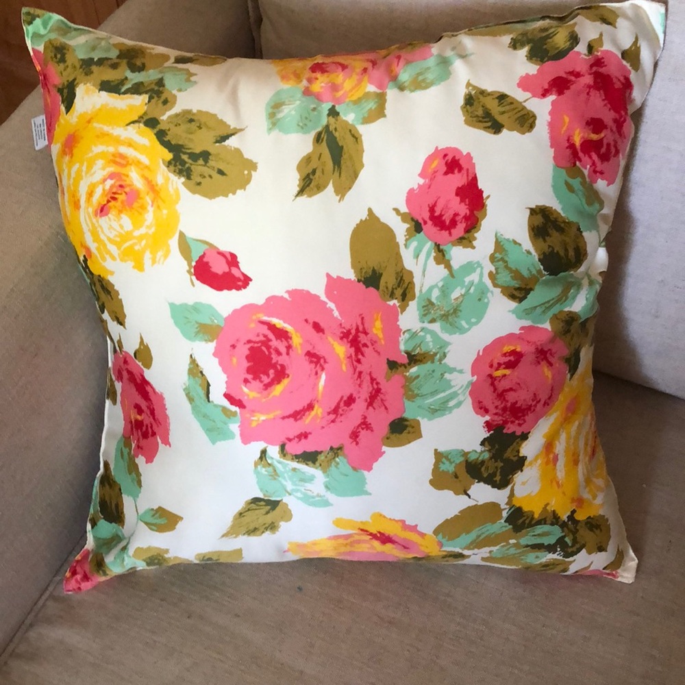 Pretty plump pillow